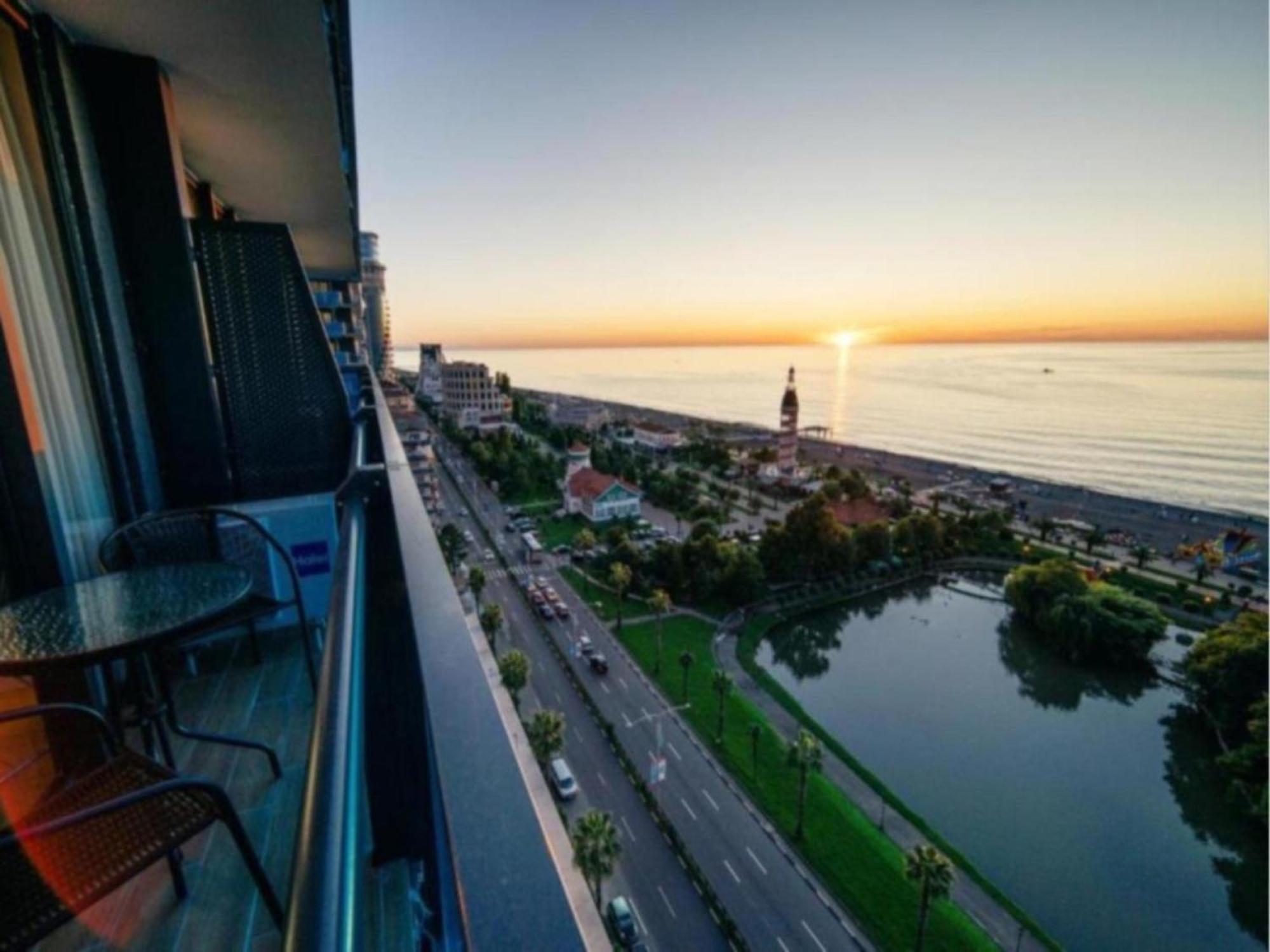 Orbi City Sea View Aparthotel Batumi Luaran gambar